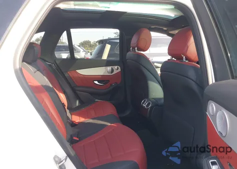 2020 Mercedes-Benz Glc 300 z USA, uszkodzony, nr VIN W1N0G8DB9LF826944